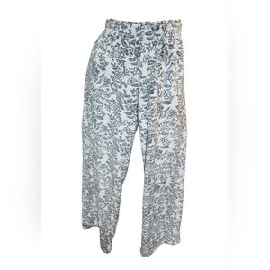 Daniel Buchier Floral Print Women's Lounge Pants.  White/Grey